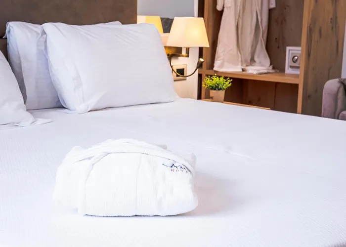 Amfora Hotel&spa Durrës